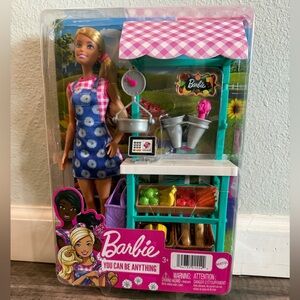 Barbie Pink and Blue Market Playset